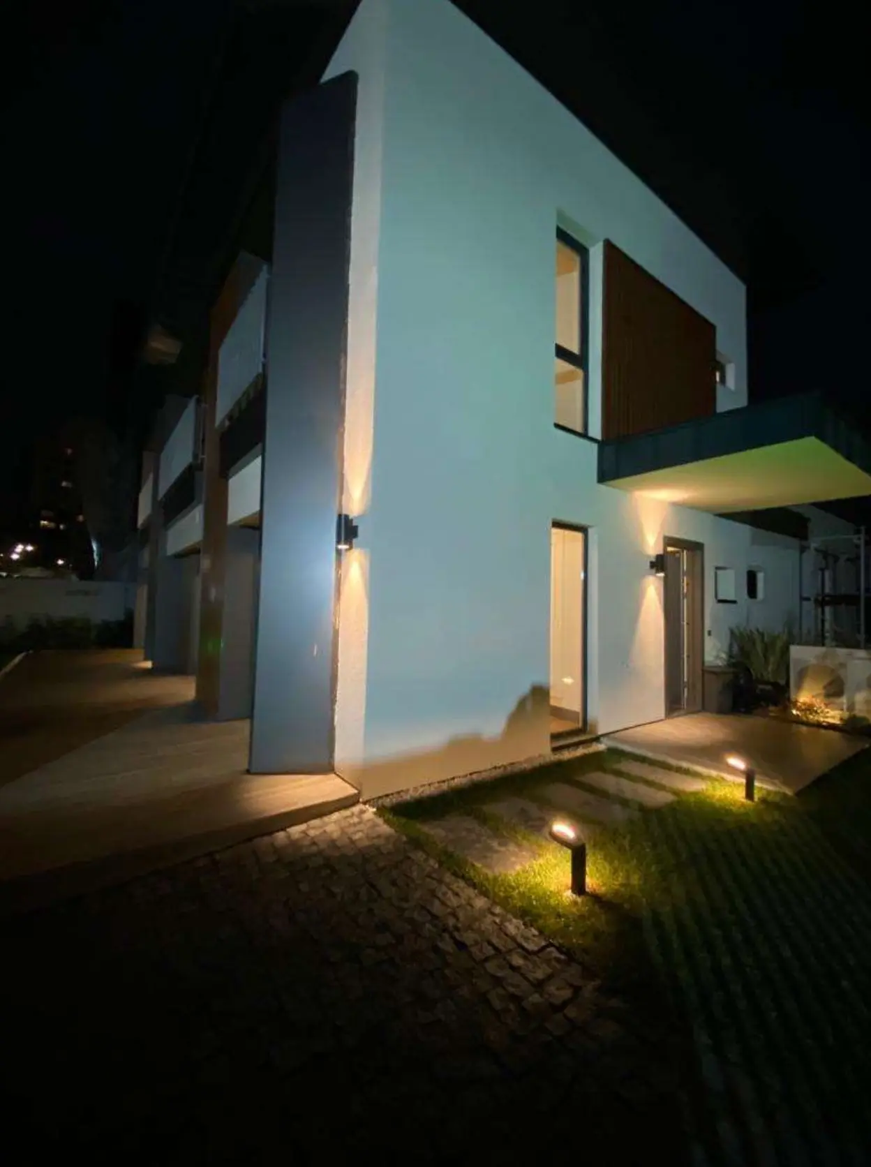 Bahcesehir property